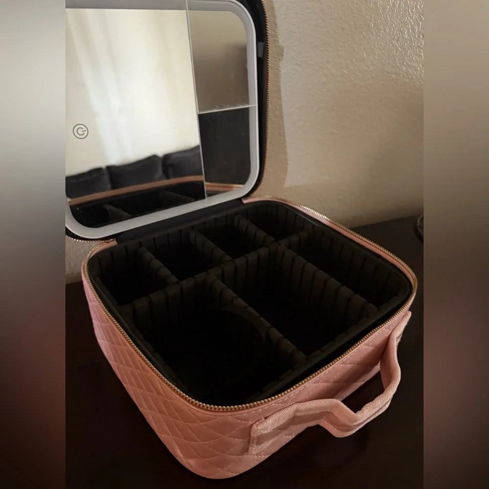 Pink LED Makeup Case Travel Cosmetic Organizer w Mirror Train Case Storage
